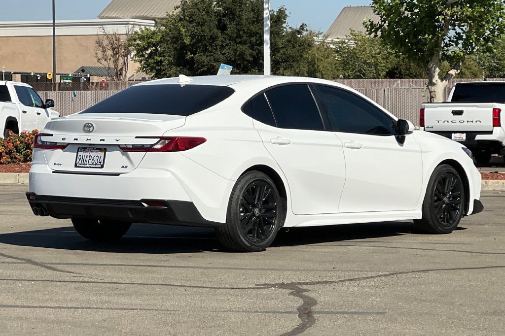 Certified 2025 Toyota Camry SE FWD image 5