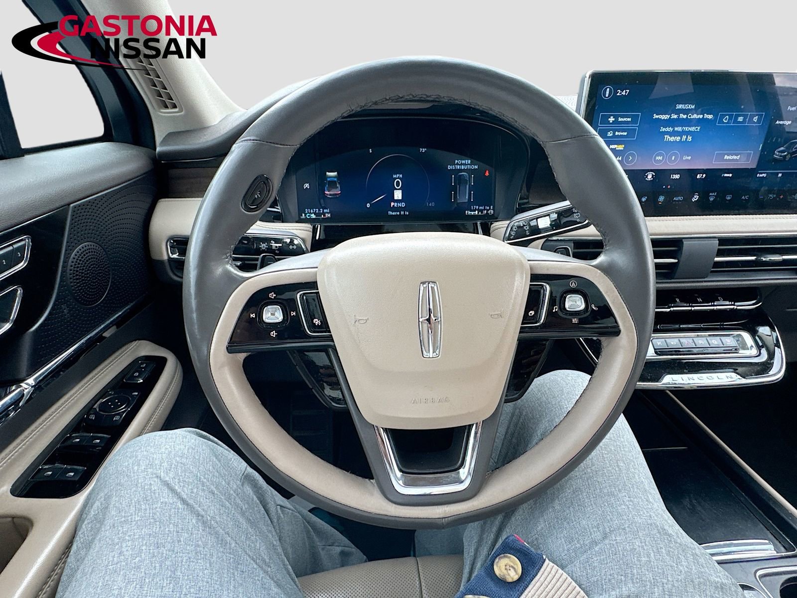 Used 2023 Lincoln Corsair Reserve w/ Equipment Group 201A FWD image 14