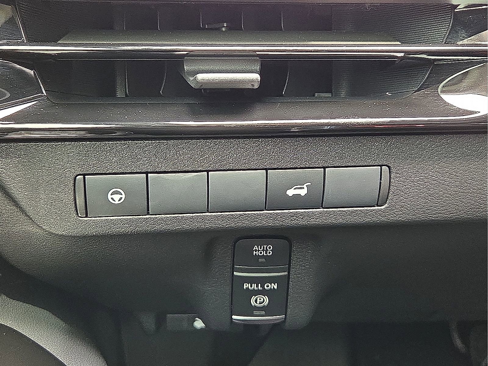 Used 2025 Nissan Murano SV AWD/4WD image 22