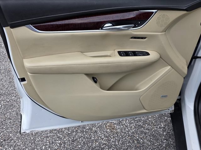 Used 2017 Cadillac XT5 Premium Luxury FWD image 35