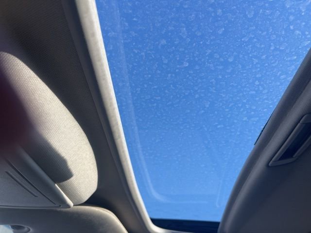 Used 2016 Lincoln Navigator L Select image 28