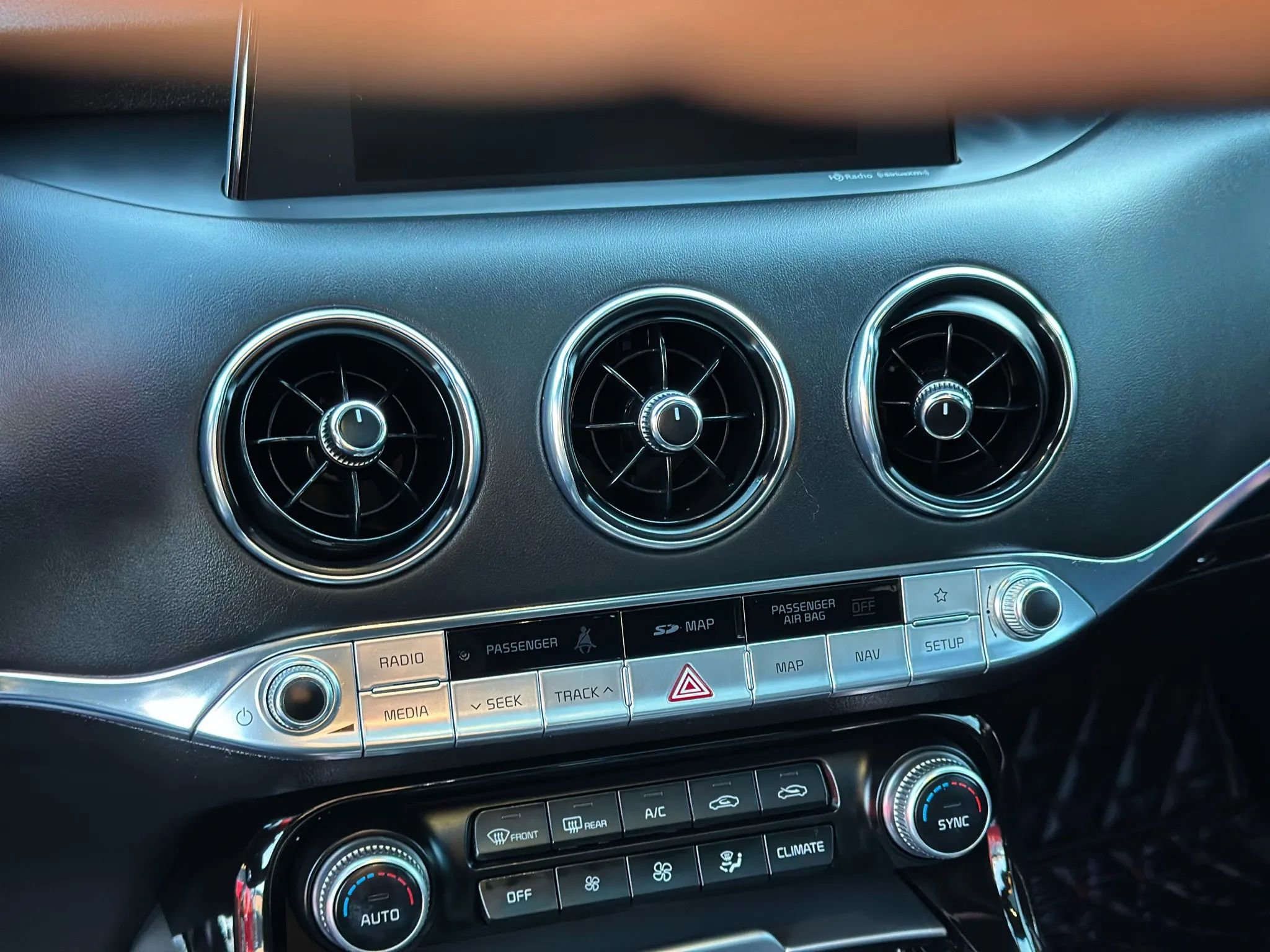 Used 2018 Kia Stinger GT2 image 31