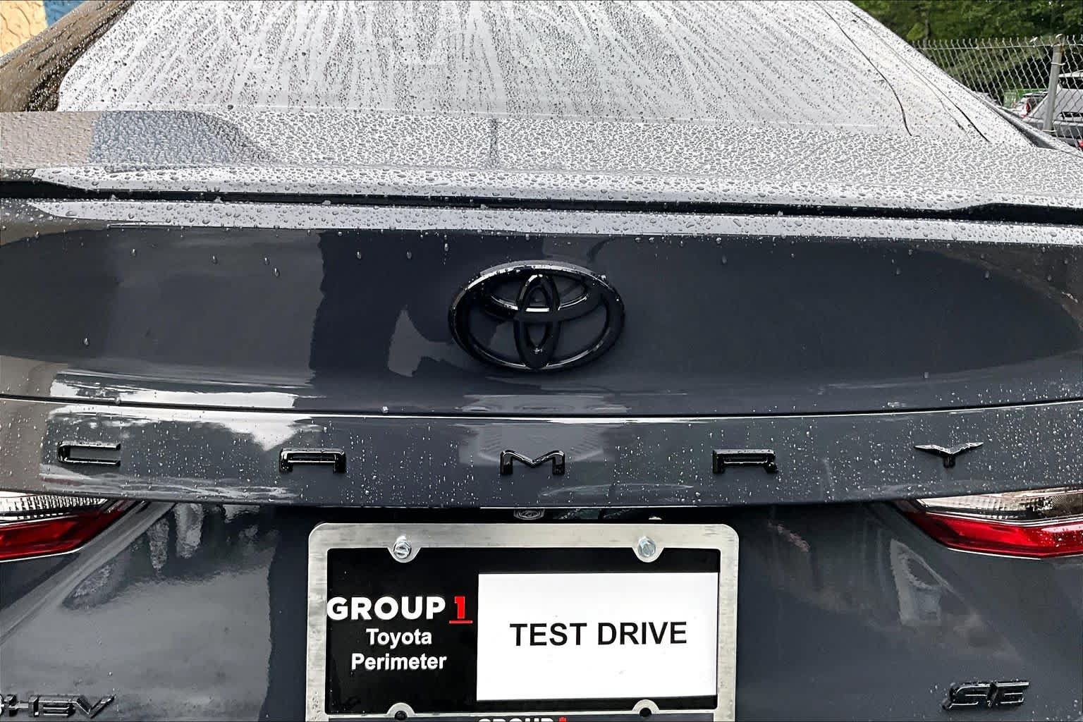 Used 2026 Toyota Camry SE FWD image 31