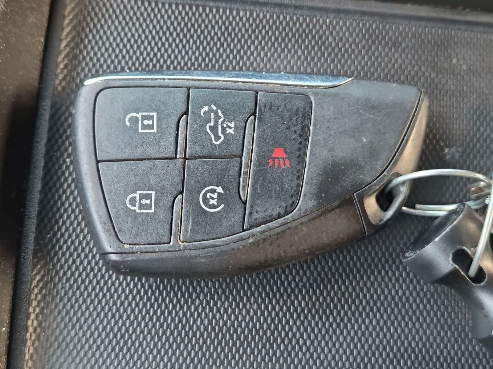 Used 2024 Chevrolet Silverado 2500 LT AWD/4WD image 34