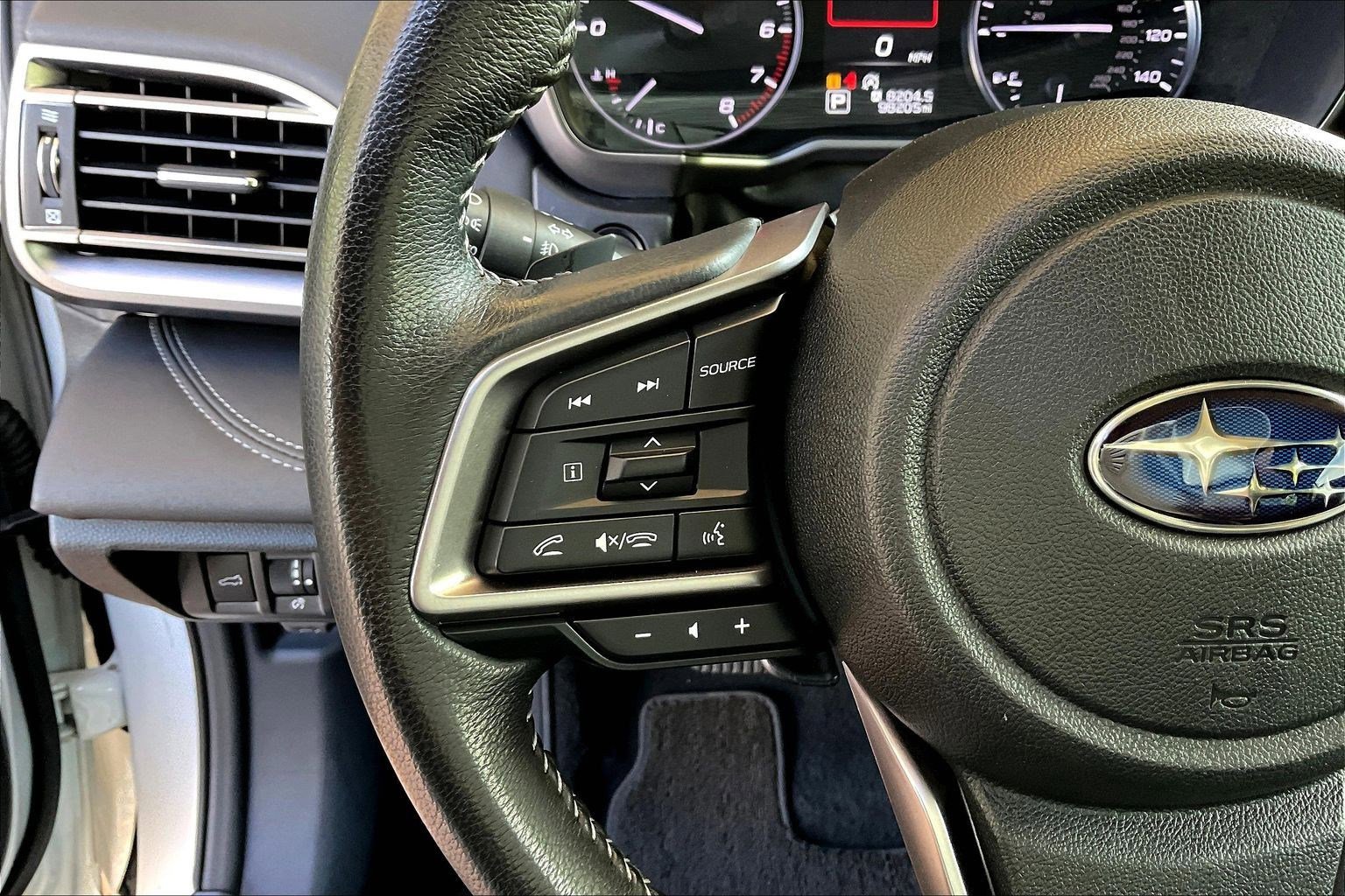 Used 2023 Subaru Outback Limited AWD/4WD image 11