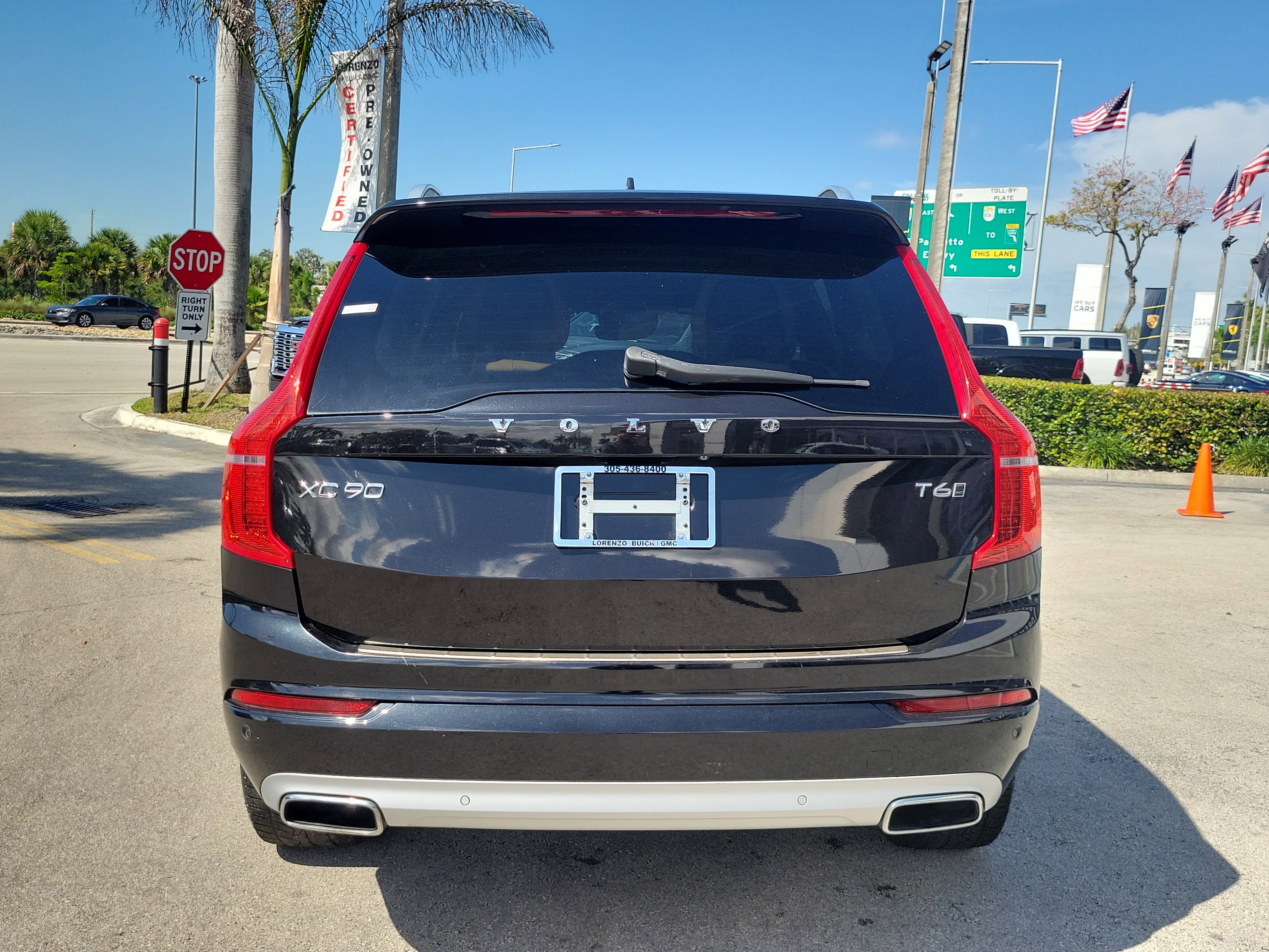 Used 2016 Volvo XC90 T6 Momentum w/ Momentum Plus Package image 6