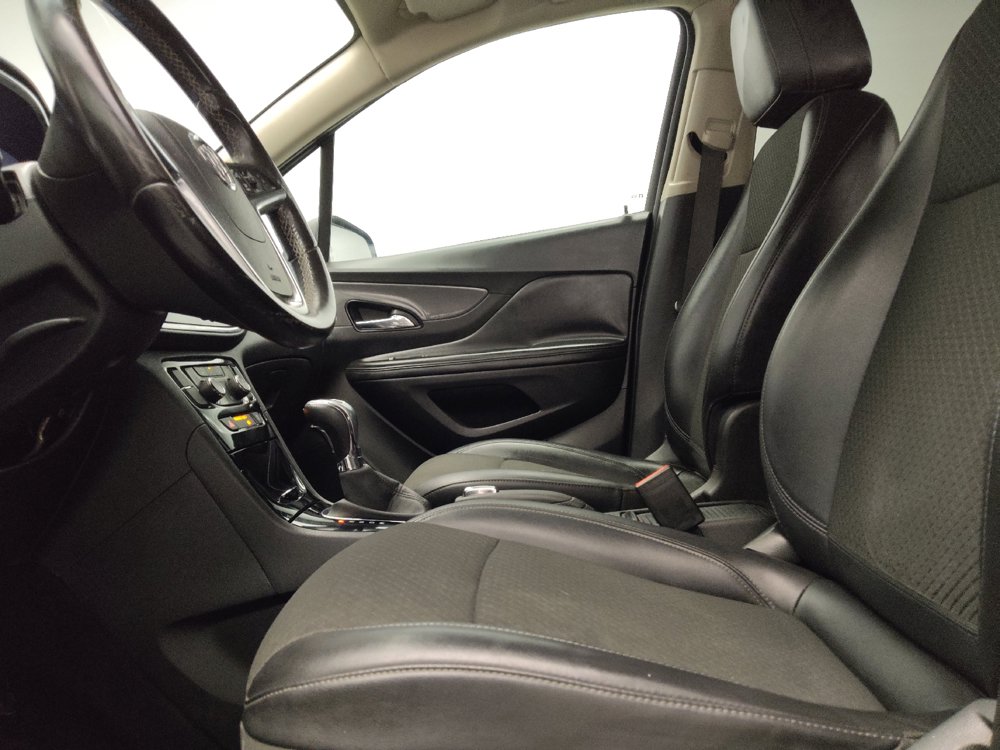Used 2018 Buick Encore Sport Touring FWD image 17
