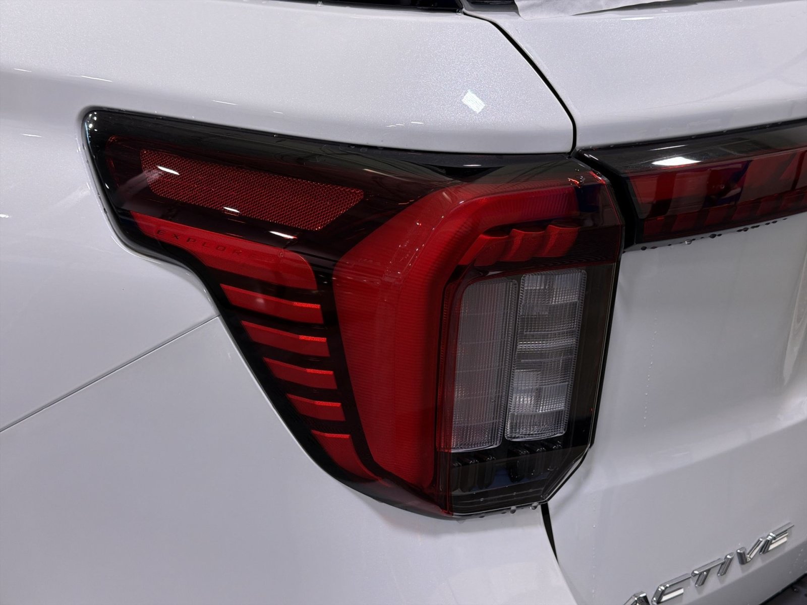 New 2026 Ford Explorer Active w/ Active Comfort Package AWD/4WD image 18