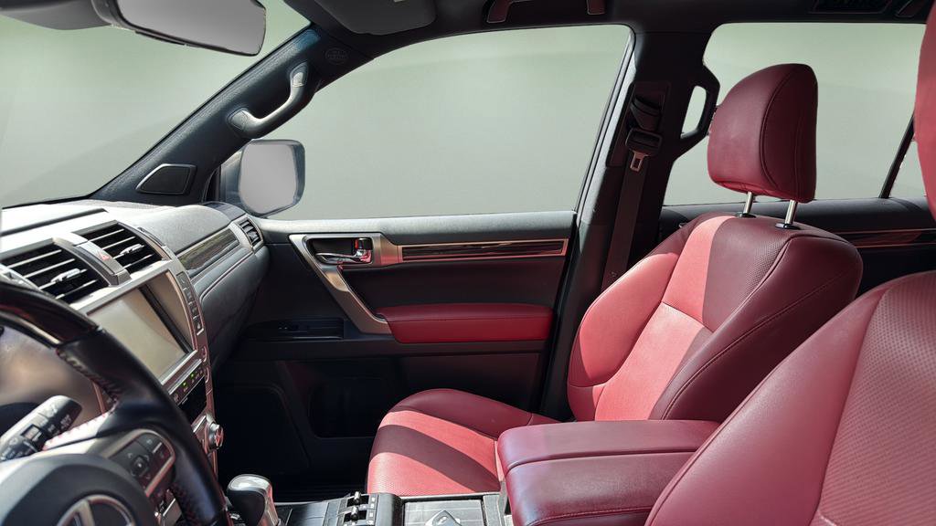 Used 2021 Lexus GX 460 Premium w/ Premium Package image 13