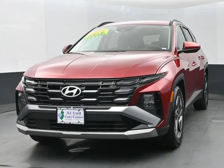 Used 2025 Hyundai Tucson SEL FWD image 1