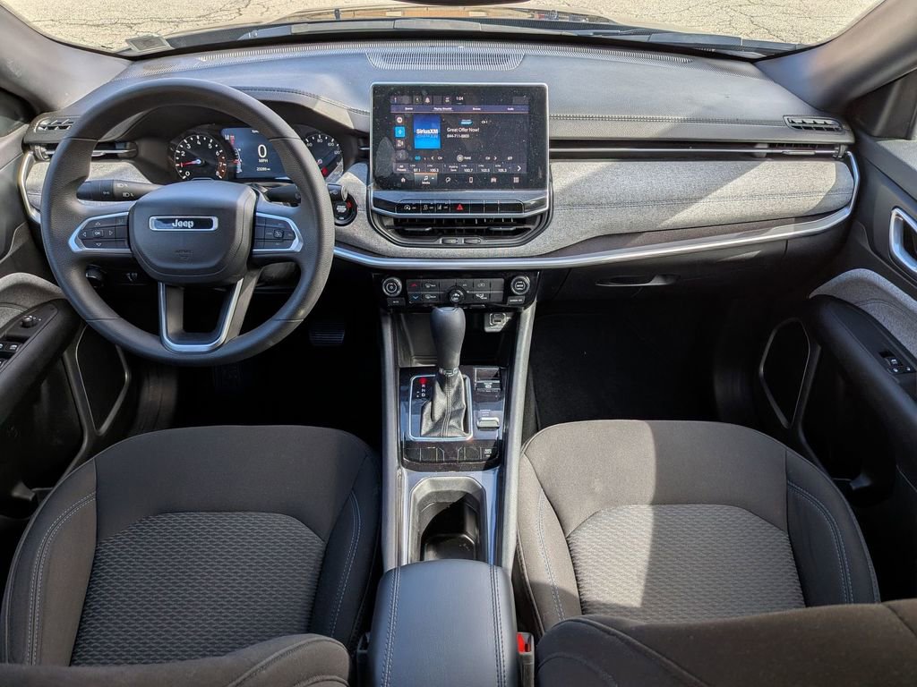 Used 2023 Jeep Compass Sport image 18