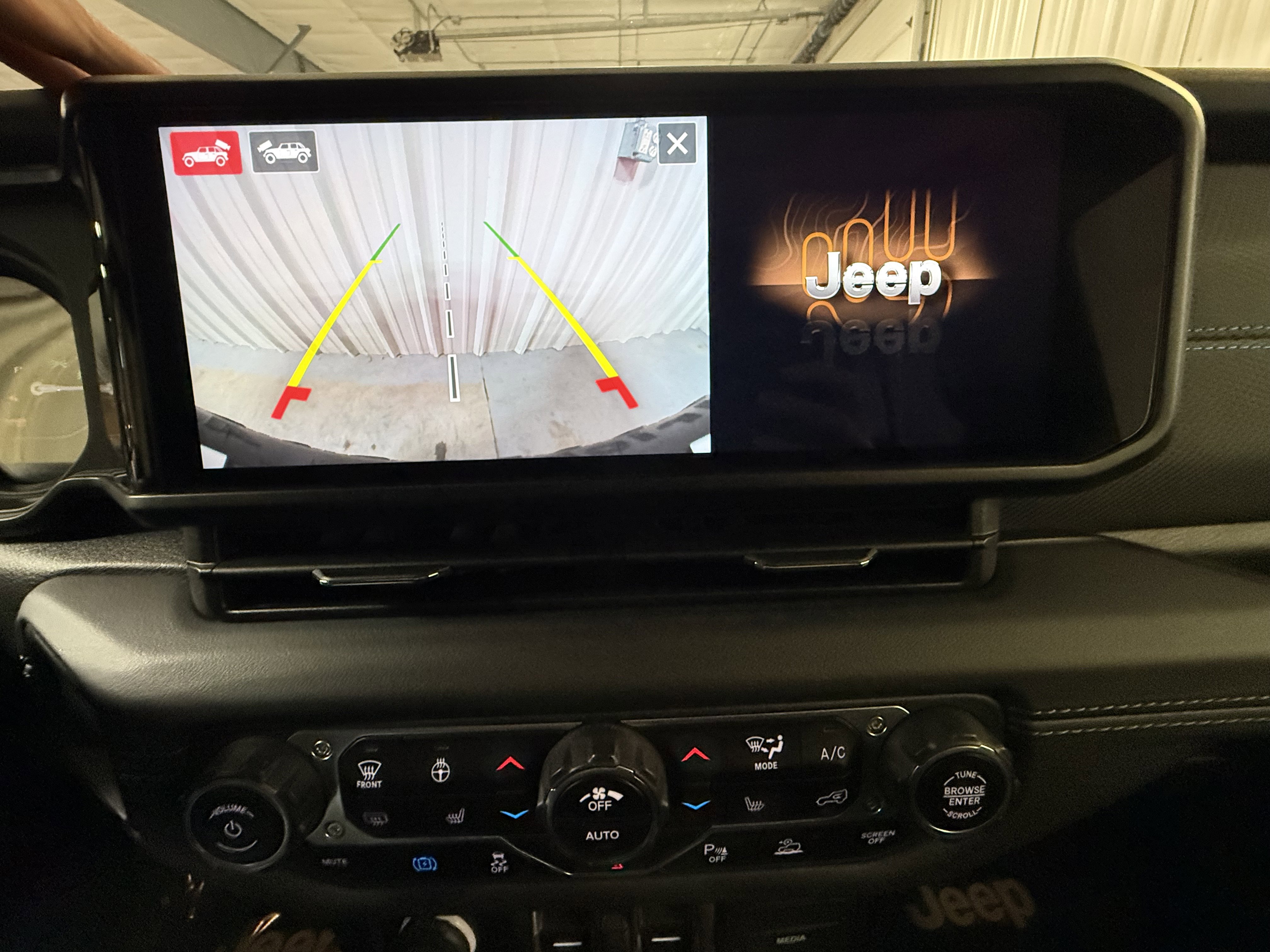 Used 2024 Jeep Wrangler Unlimited Rubicon 4xe w/ Technology Group image 38