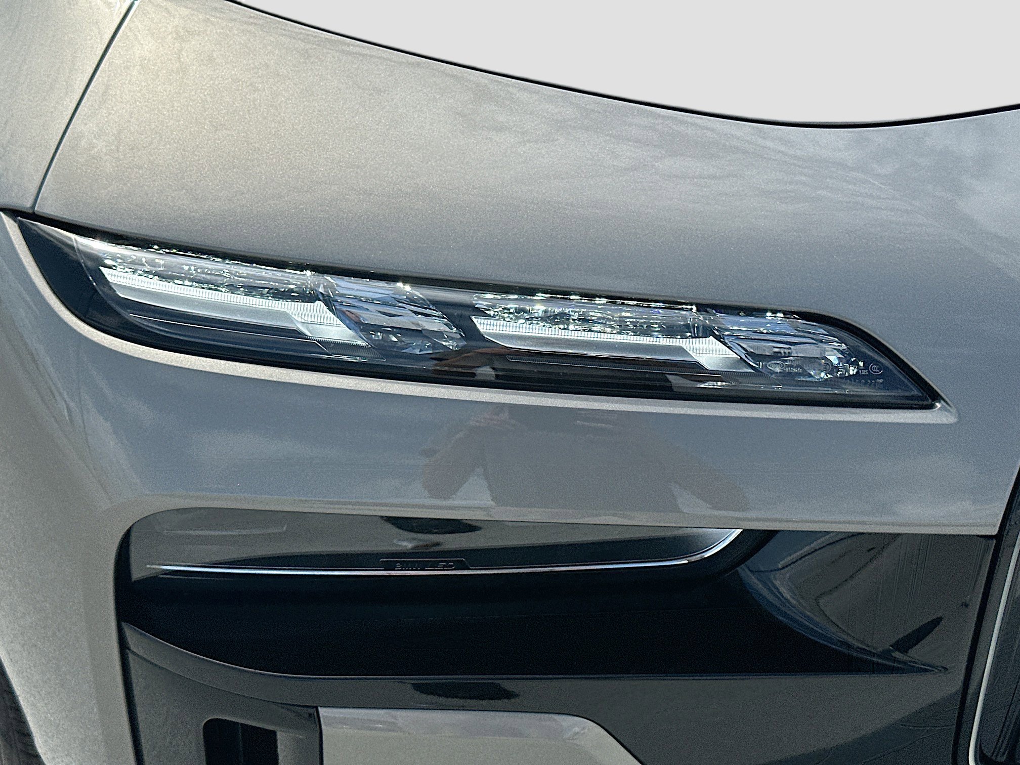 Used 2025 BMW 760i xDrive w/ Executive Package image 32