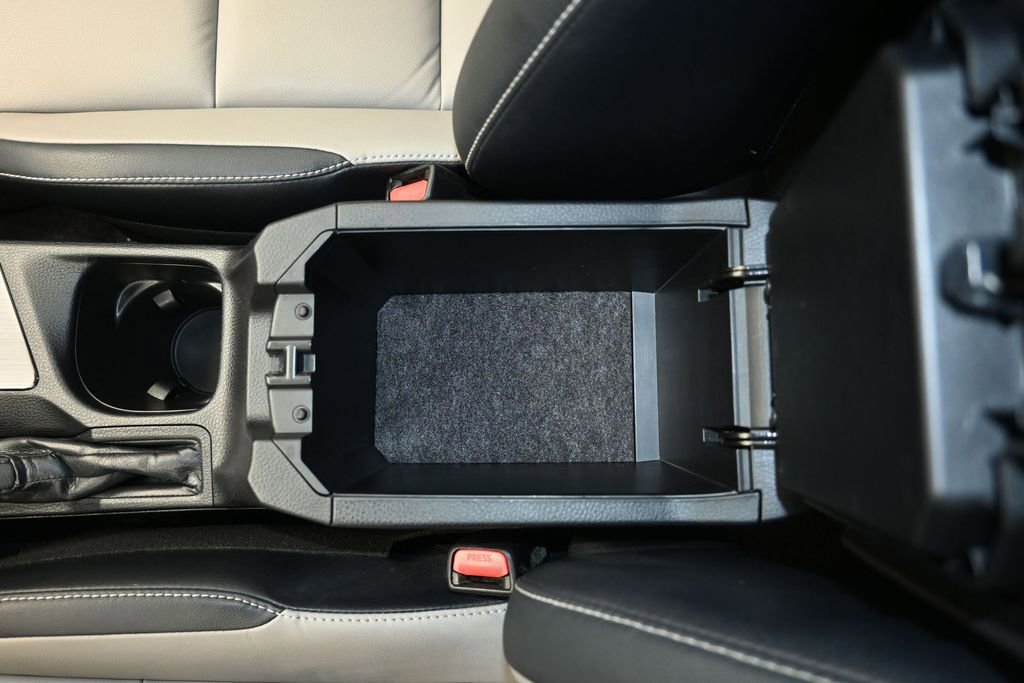 Used 2016 Toyota RAV4 Limited w/ Advanced Technology Package FWD image 18