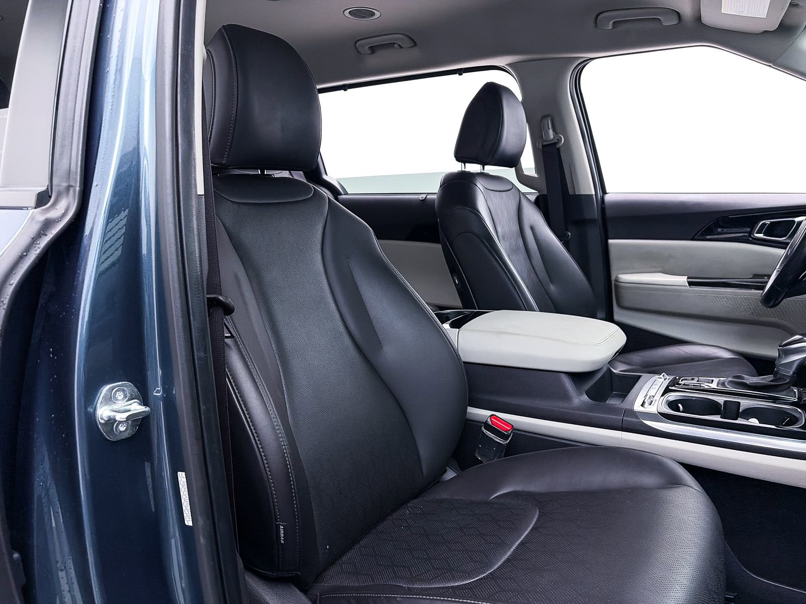 Certified 2024 Kia Carnival SX image 35