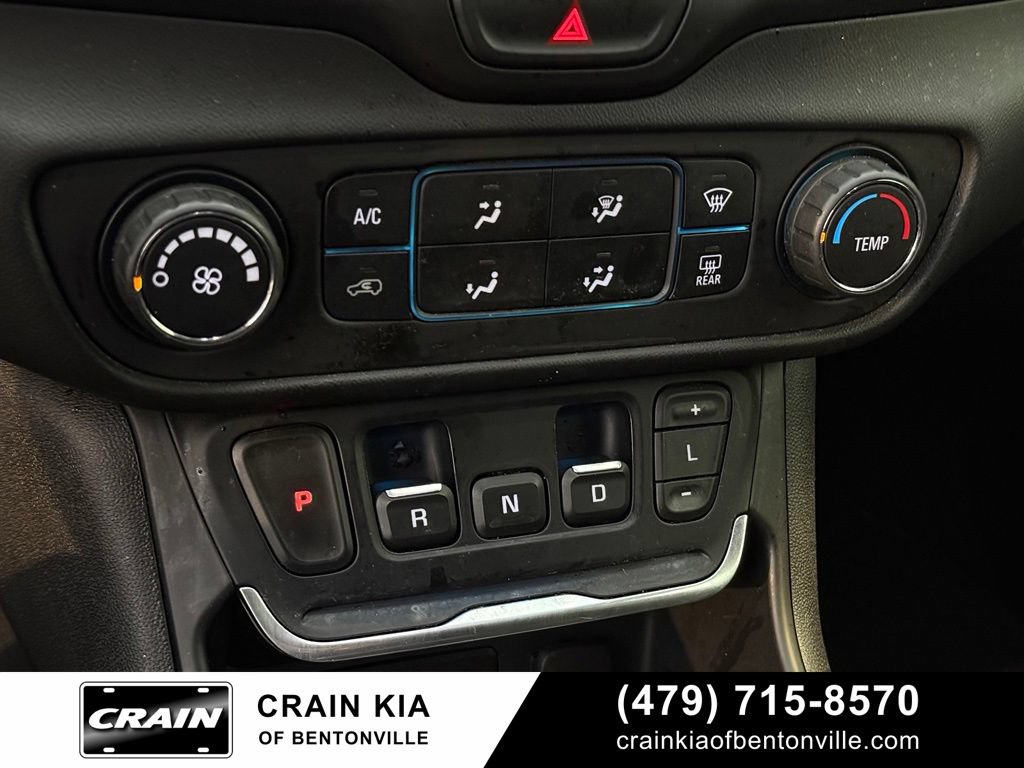 Used 2019 GMC Terrain SLE FWD image 17
