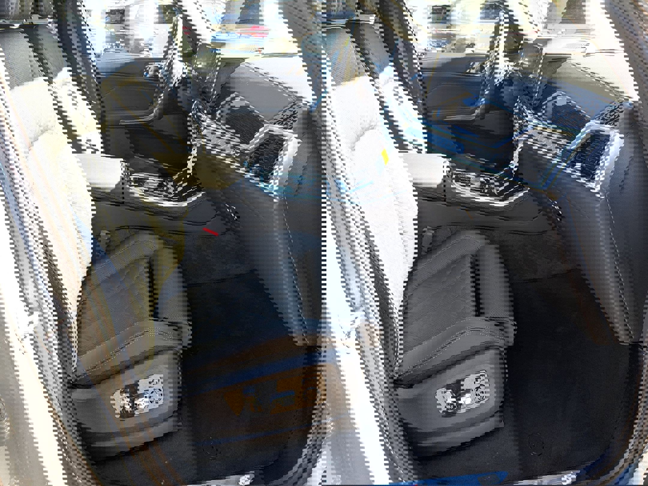 New 2026 BMW X5 xDrive40i w/ M Sport Package image 38