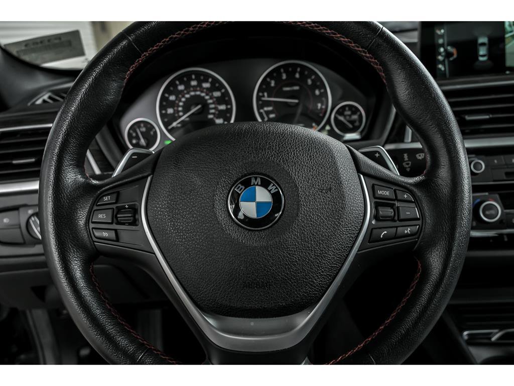 Used 2017 BMW 330i xDrive Sedan image 17