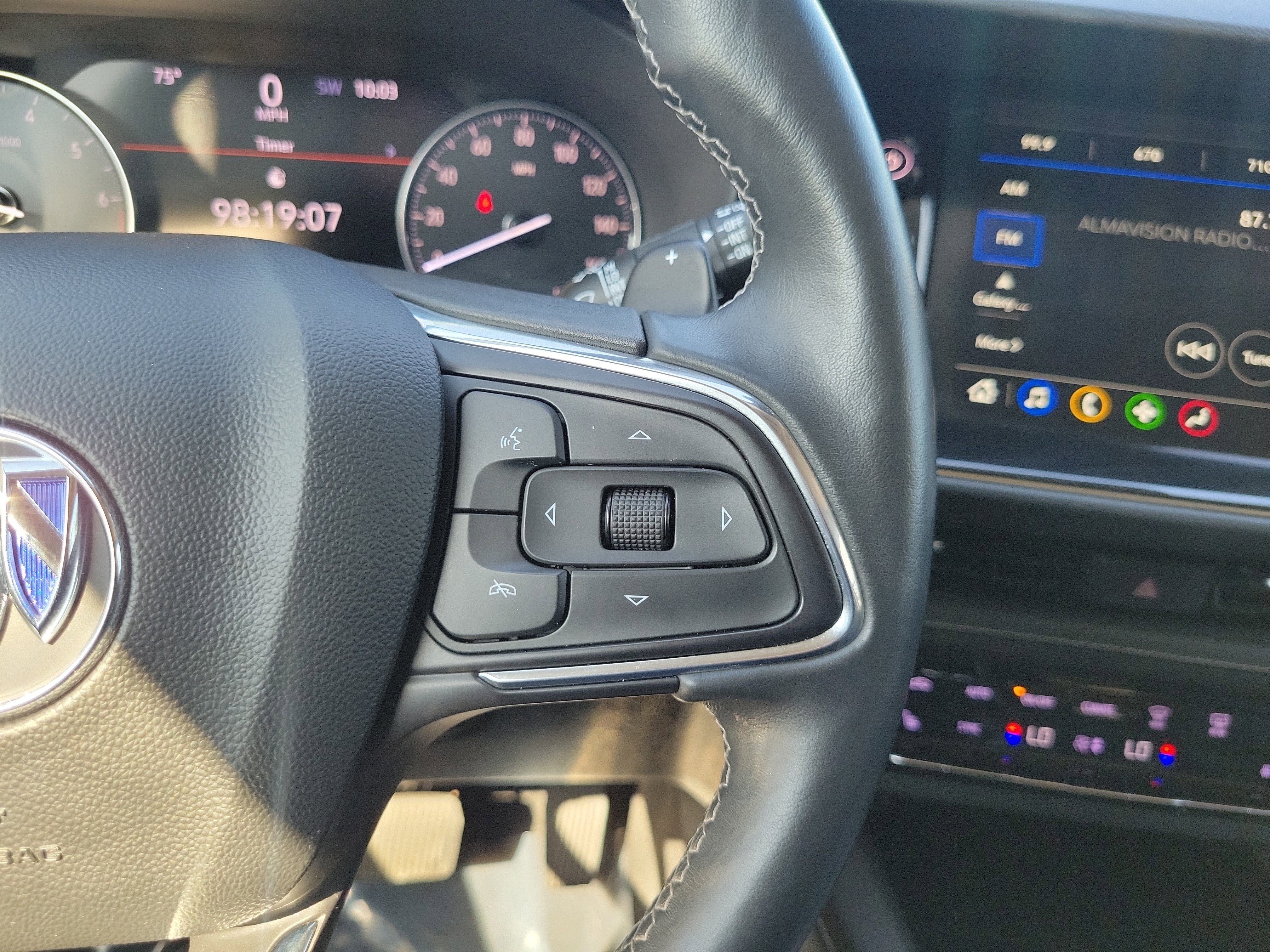 Used 2023 Buick Envision Essence FWD image 19
