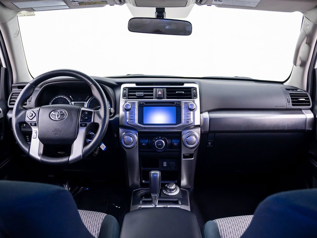 Used 2019 Toyota 4Runner SR5 AWD/4WD image 11