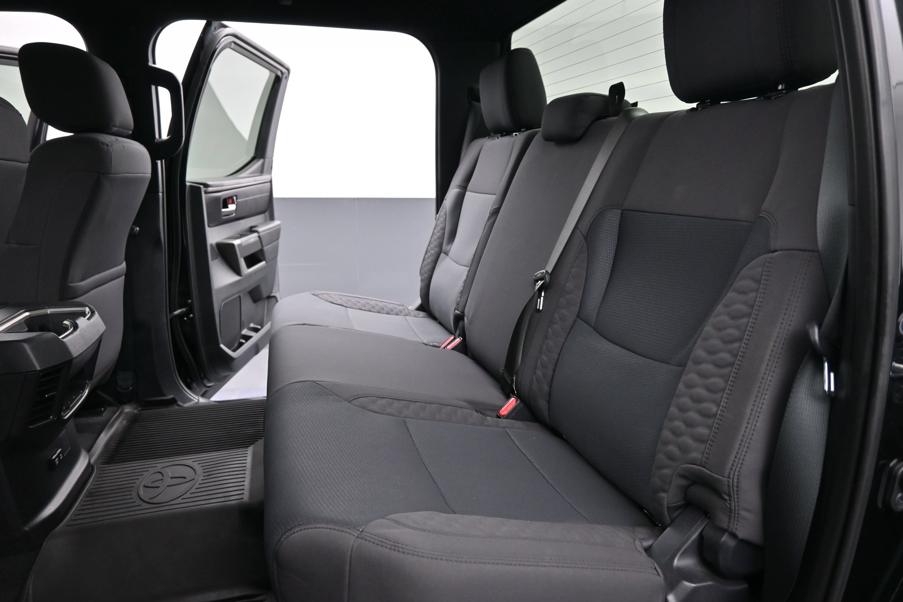 Used 2025 Toyota Tundra SR5 AWD/4WD image 23