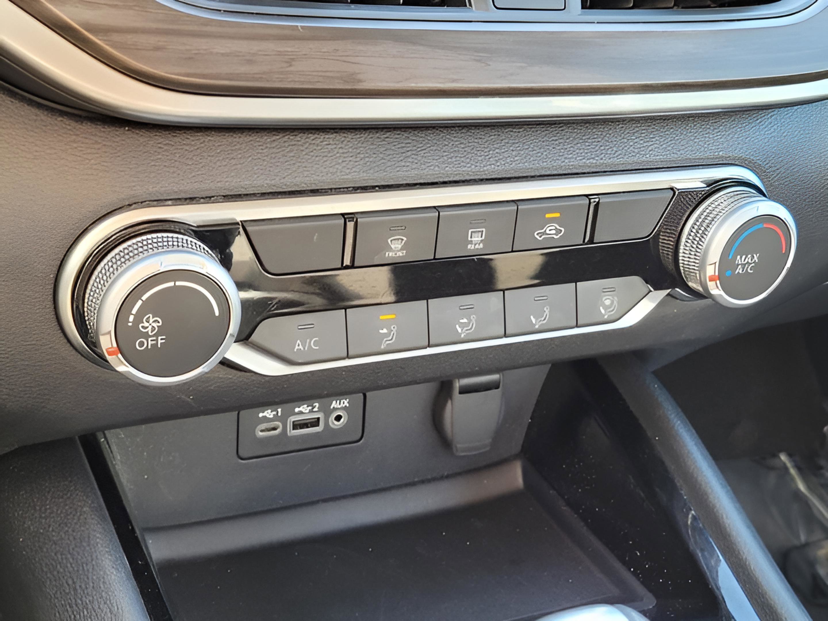 Used 2024 Nissan Altima 2.5 SV image 28