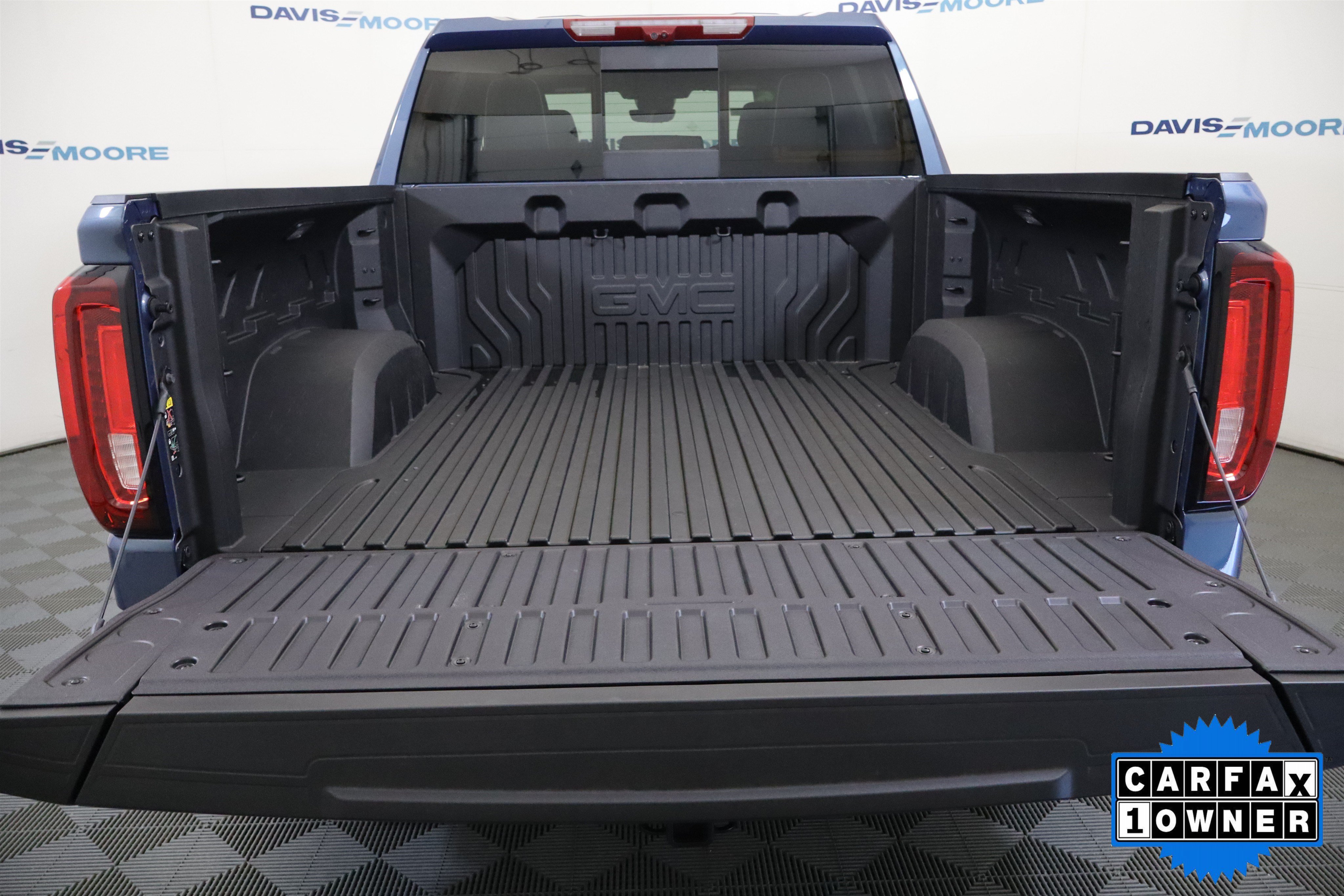 Used 2026 GMC Sierra 1500 Denali Ultimate AWD/4WD image 9