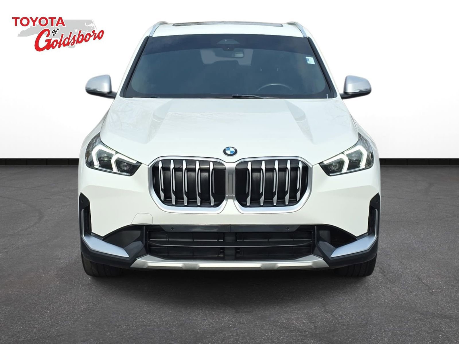 Used 2023 BMW X1 xDrive28i w/ Convenience Package image 2