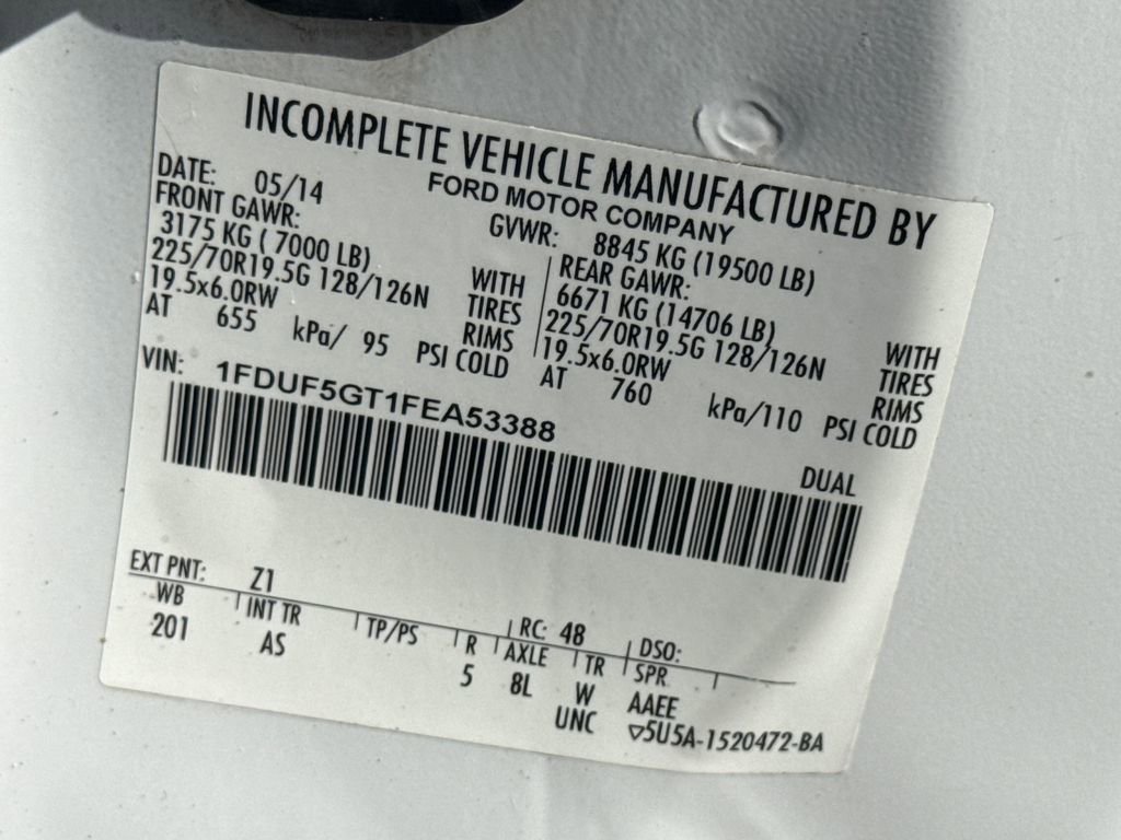 Used 2015 Ford F550 2WD Regular Cab Super Duty image 25