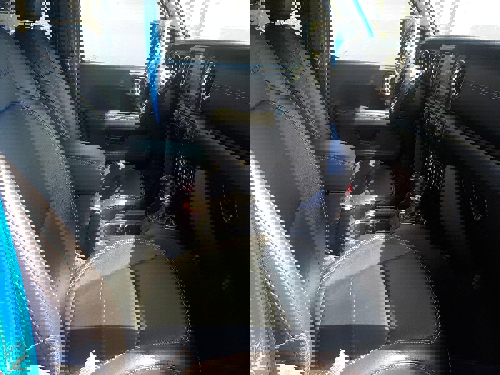 Used 2023 Jeep Gladiator Overland w/ Popular Equipment Package AWD/4WD image 14