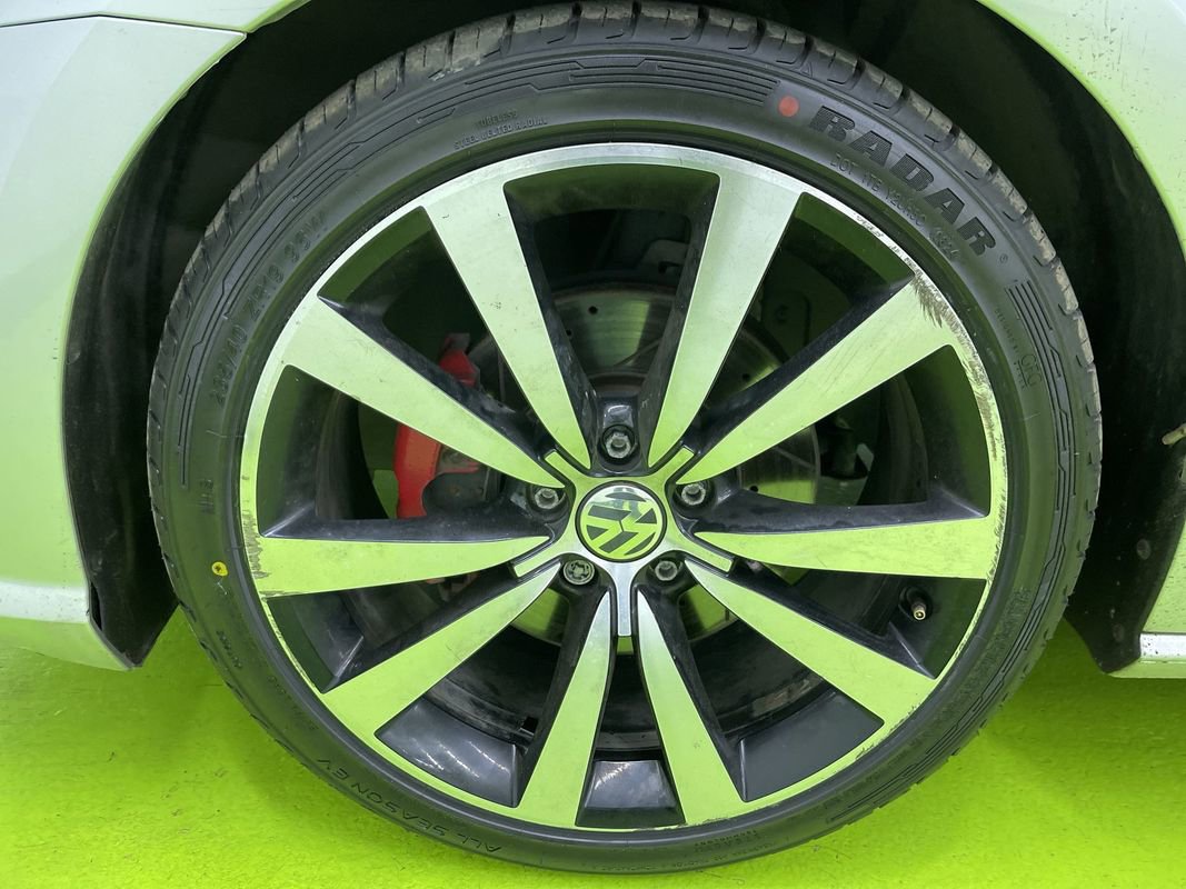 Used 2018 Volkswagen Passat 3.6 image 14