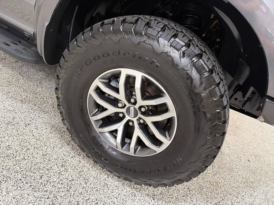 Used 2018 Ford F150 Raptor w/ Equipment Group 802A Luxury AWD/4WD image 46
