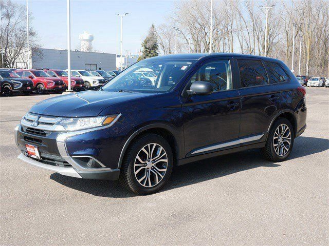 Used 2016 Mitsubishi Outlander ES image 3