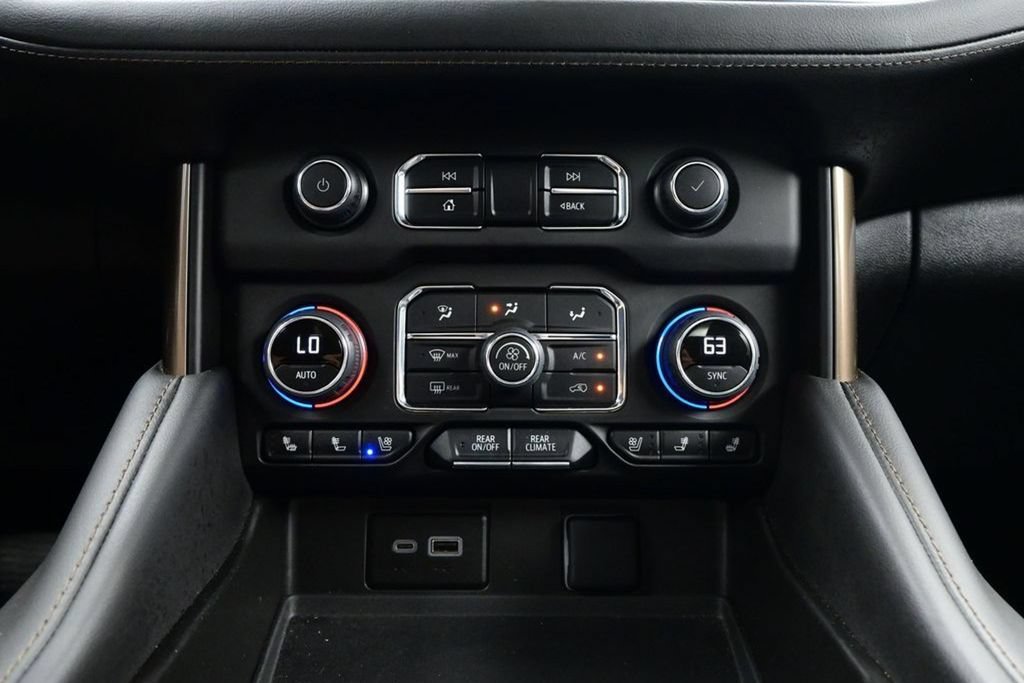 Used 2024 Chevrolet Tahoe High Country AWD/4WD image 23