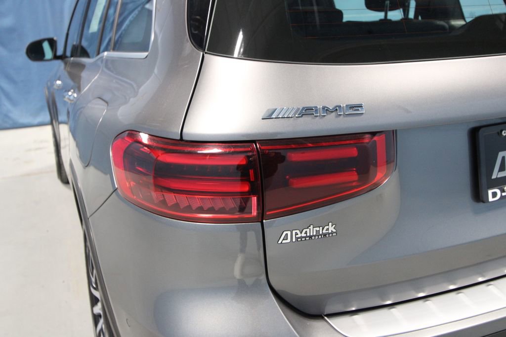 Used 2025 Mercedes-Benz GLB 35 AMG 4MATIC image 36