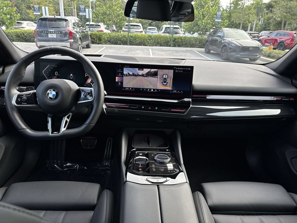 Used 2026 BMW 530i xDrive AWD/4WD image 14