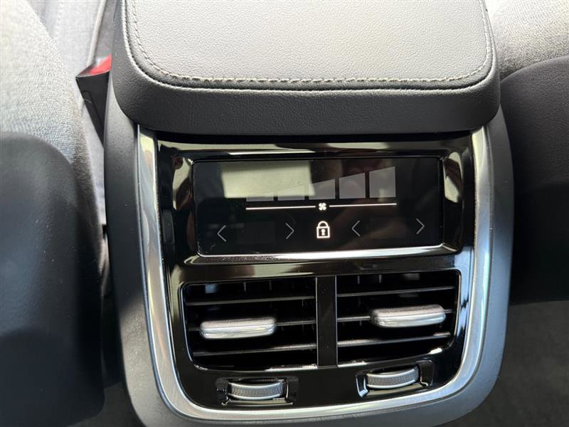 Used 2020 Volvo XC90 T6 Inscription w/ Protection Package Premier image 30