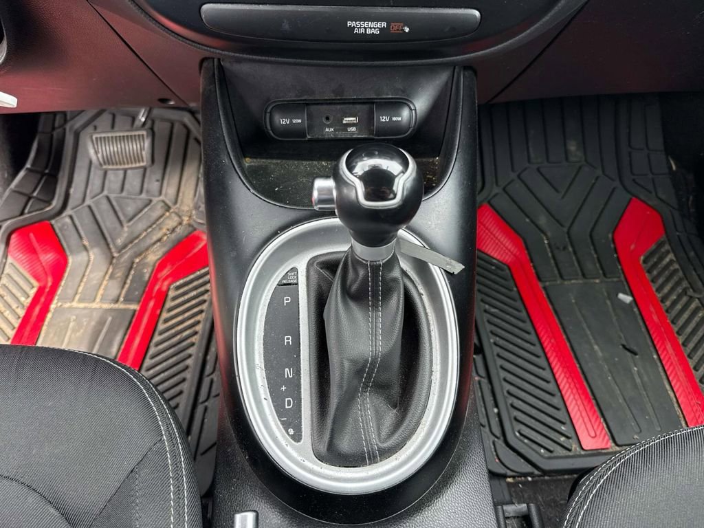Used 2019 Kia Soul + FWD image 14