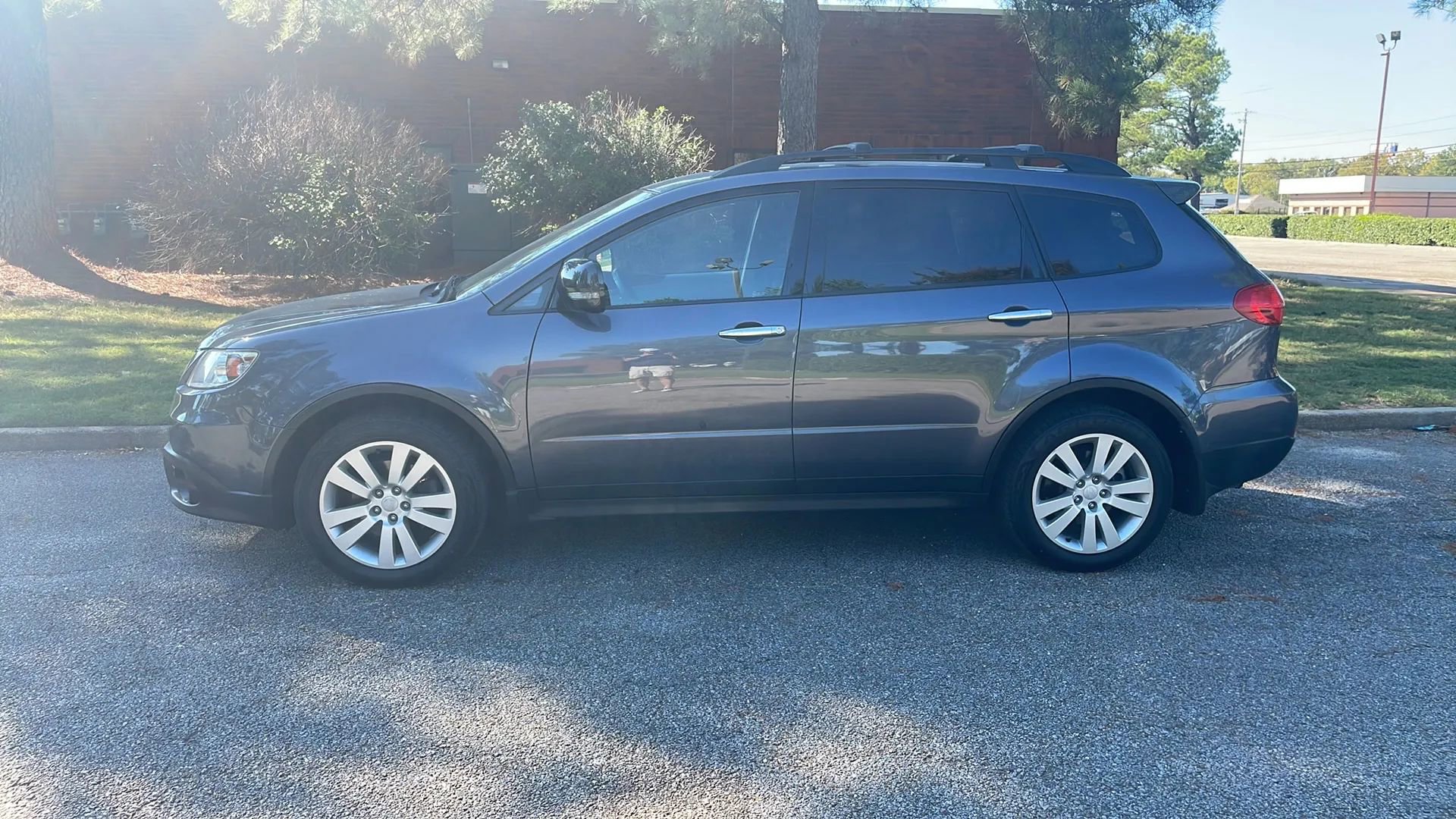 Used 2014 Subaru Tribeca Limited image 2