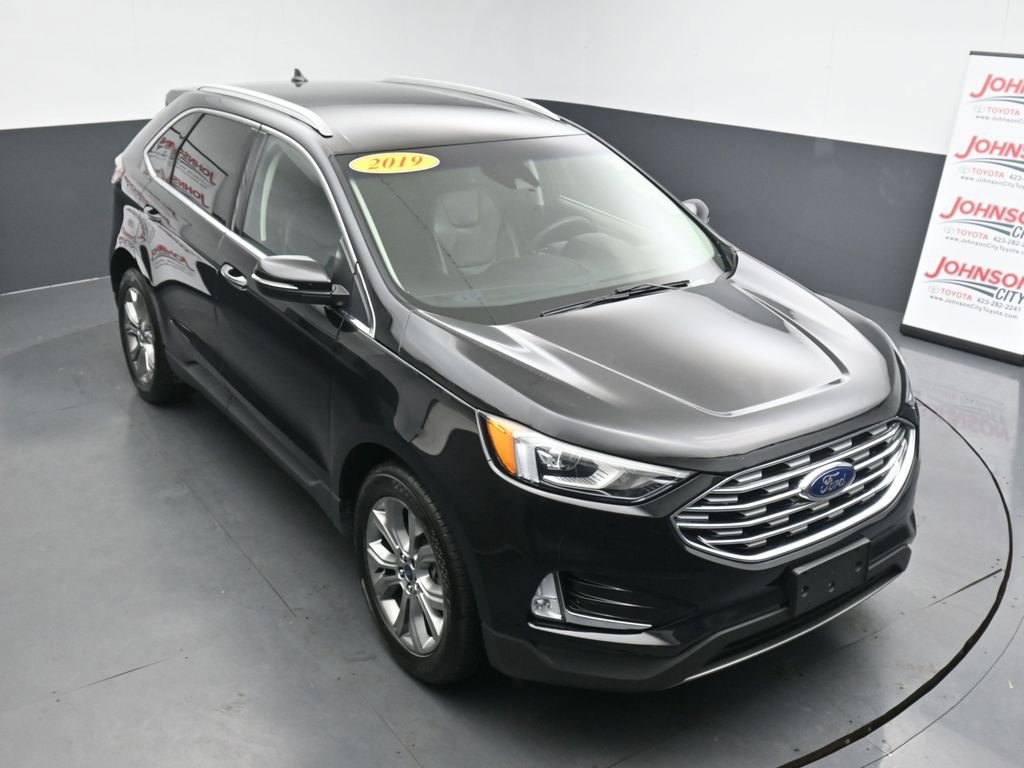 Used 2019 Ford Edge Titanium w/ Cargo Accessory Package image 28