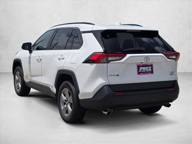Used 2025 Toyota RAV4 LE AWD/4WD image 8