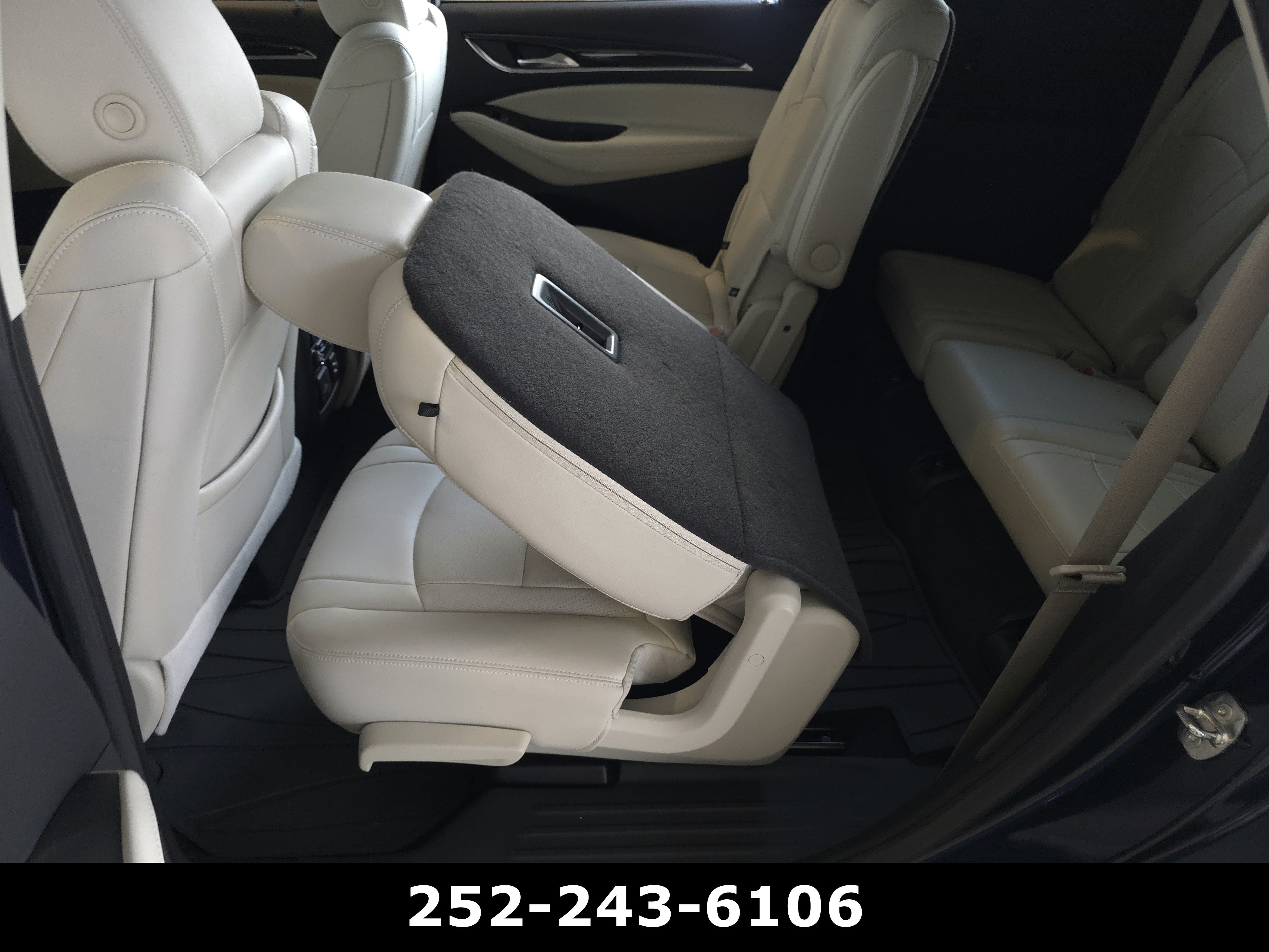 Used 2023 Buick Enclave Premium w/ Experience Buick Package FWD image 34
