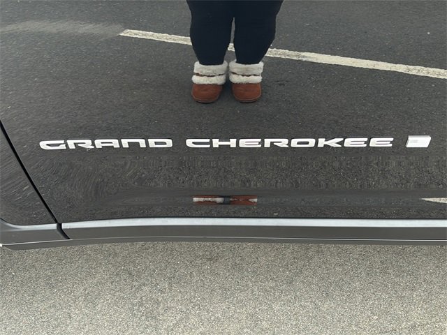 Certified 2025 Jeep Grand Cherokee Laredo X w/ Luxury Tech Group I image 13