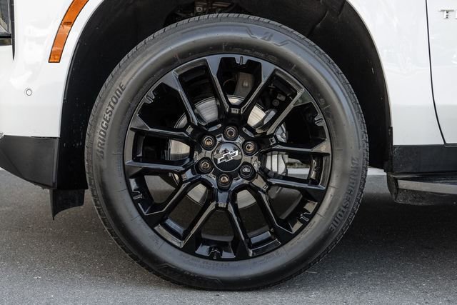 Used 2025 Chevrolet Tahoe LS RWD image 15