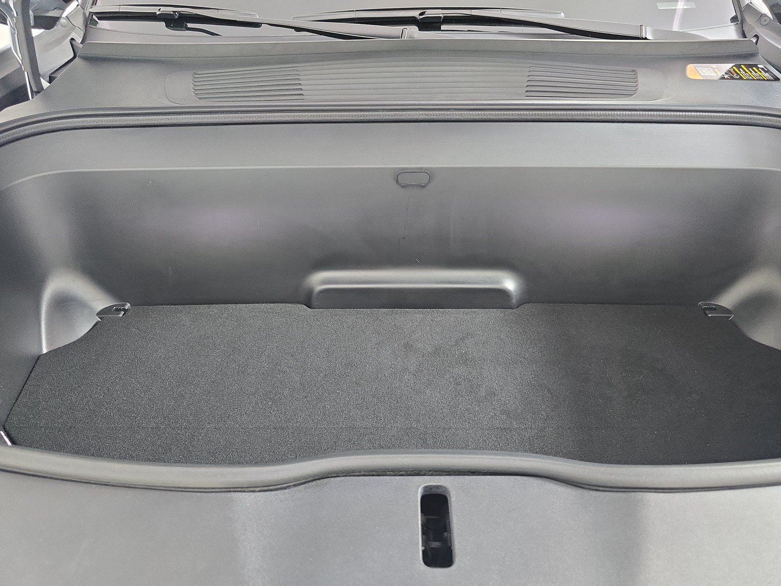 Used 2024 Rivian R1S Adventure AWD/4WD image 14