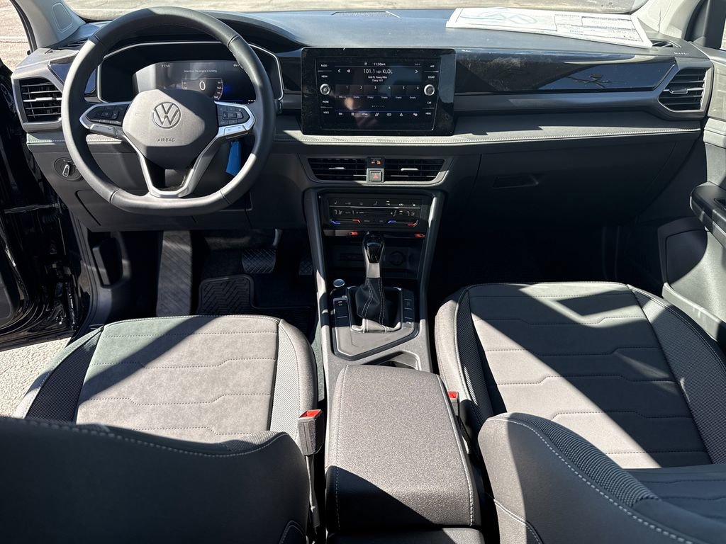 New 2026 Volkswagen Taos SE image 26