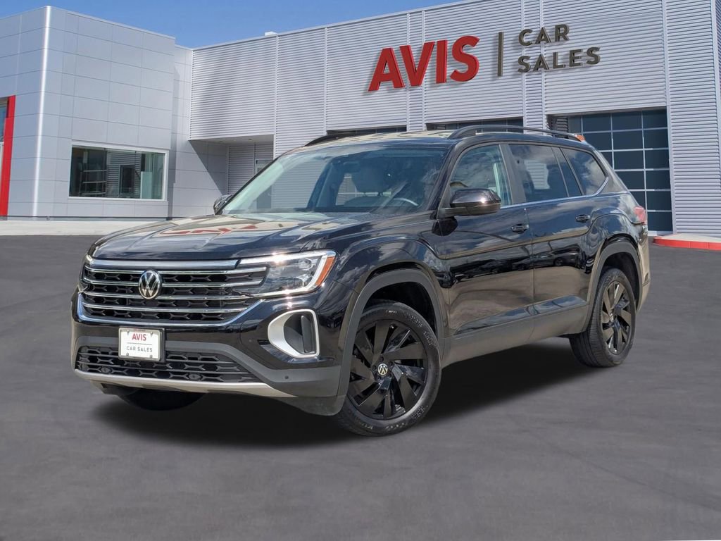 Used 2025 Volkswagen Atlas SE
