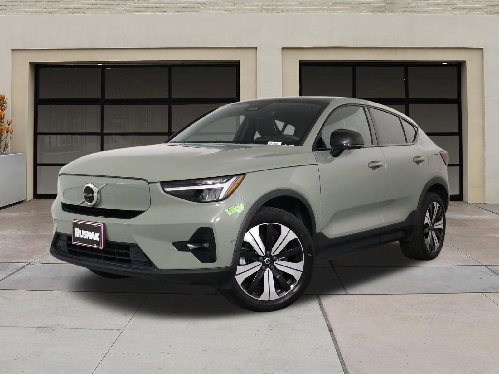 Certified 2023 Volvo C40 P8 Recharge Plus AWD/4WD image 3