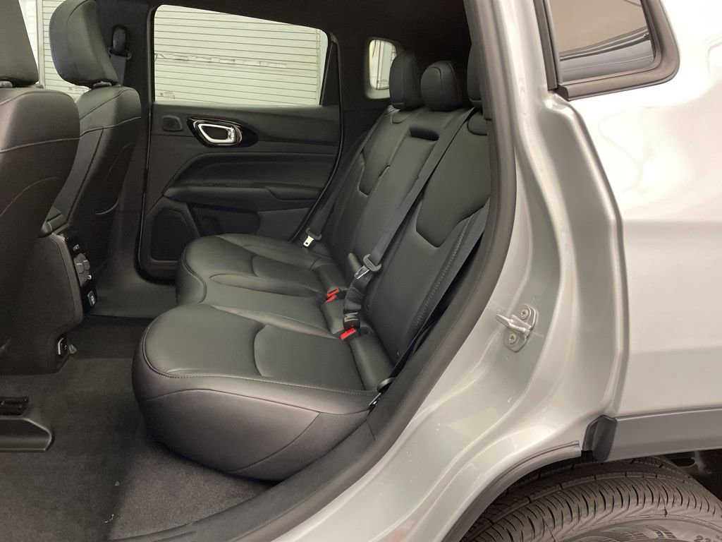 New 2026 Jeep Compass Limited w/ Sun, Sound & Navigation Group AWD/4WD image 17