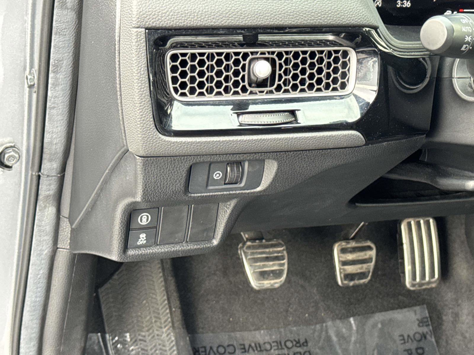 Used 2024 Honda Civic Sport image 13